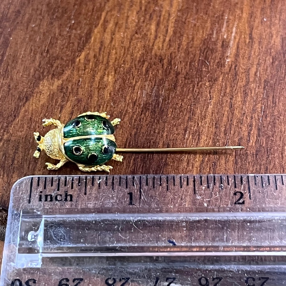Vtg Green Enamel Ladybug Stick Pin Gold Tone Beetle Lapel Hat Pin - Picture 6 of 6